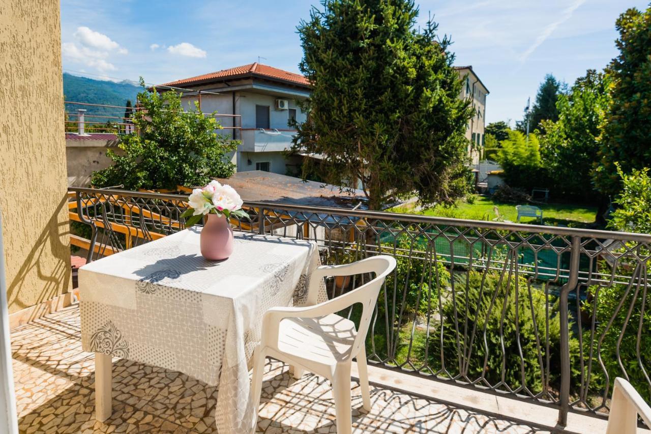 Casa Violetta Bed & Breakfast Marina di Massa Eksteriør bilde